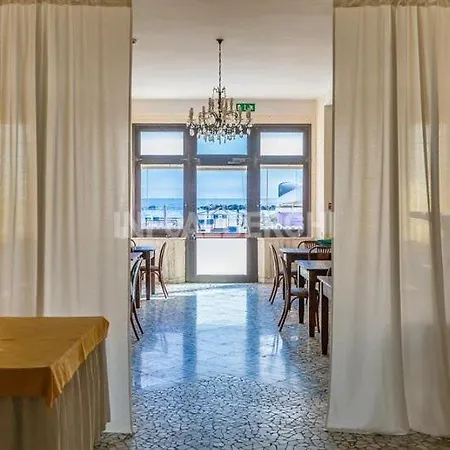 Hotel Bartolini Sul Mare *